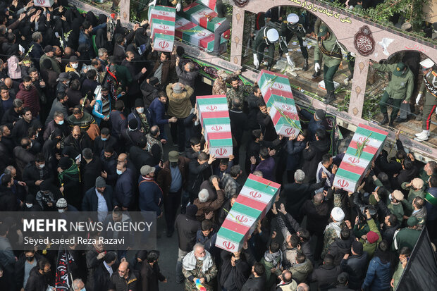 مراسم تشییع پیکر دویست شهید گمنام دوران دفاع مقدس در تهران-2