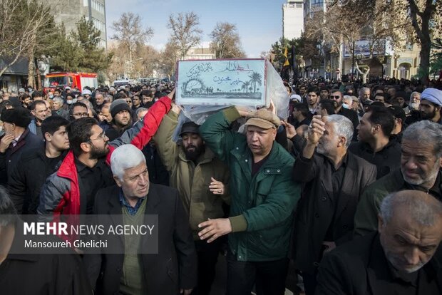 تشییع شهید گمنام در استان سمنان . شهرستان شاهرود . همزمان با فاطمیه