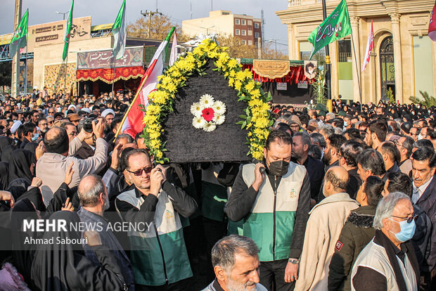 تشییع پیکر مطهر دو شهید گمنام در سمنان