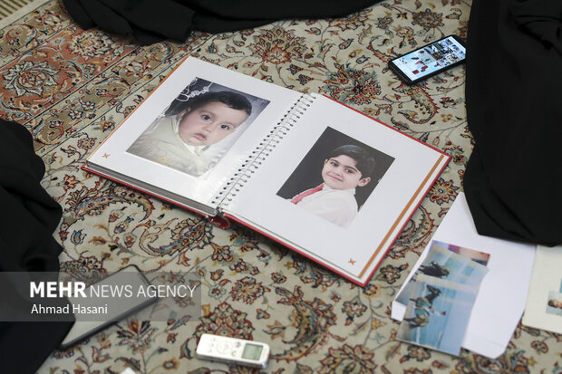 آلبوم عکس‌های کودکی شهید حسین زینال‌زاده 