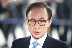 رئیس جمهور سابق کره جنوبی از مجازات زندان رهایی یافت