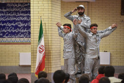 «حبیبانه» در مدرسه شاکرین شیراز/ روایت روزهای اسارت به دست داعش!