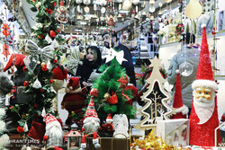 Christmas shopping in Tehran on eve of New Year