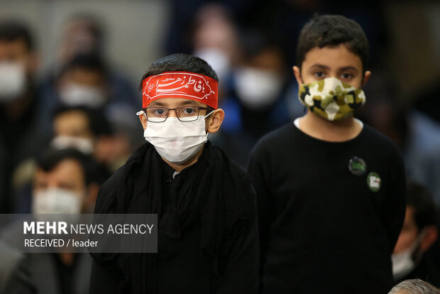 Leader attends Hazrat Zahra (AS) martyrdom mourning ceremony
