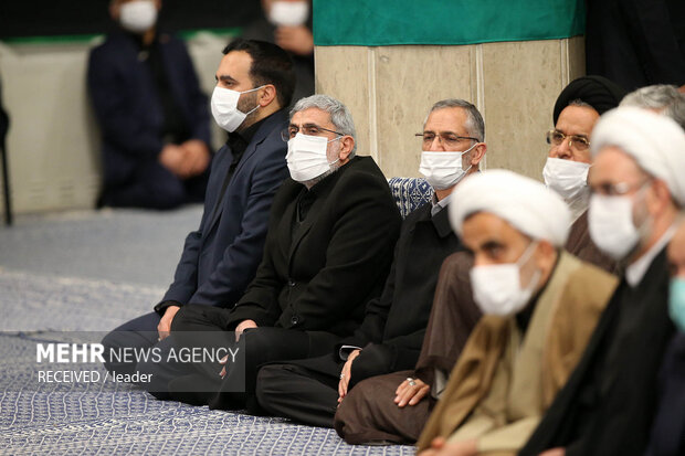 Leader attends Hazrat Zahra (AS) martyrdom mourning ceremony
