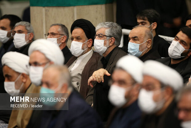 Leader attends Hazrat Zahra (AS) martyrdom mourning ceremony
