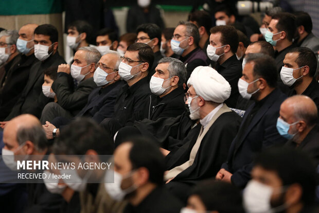 Leader attends Hazrat Zahra (AS) martyrdom mourning ceremony
