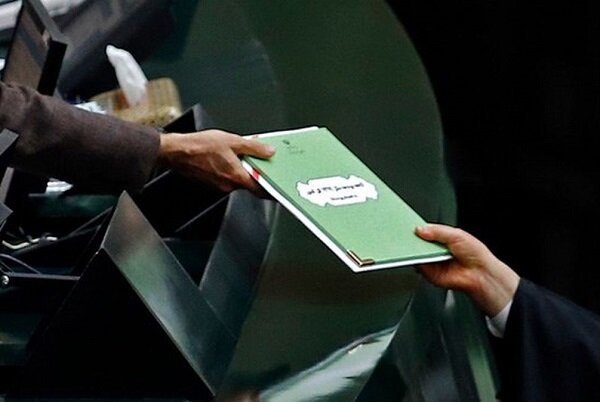 تصویب لایحه اصلاح بودجه درباره تسویه بدهی دولت به حوزه برق