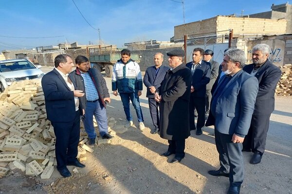 اسکلت ۳۴۲ واحد مسکونی آسیب دیده زلزله خوی نصب شد