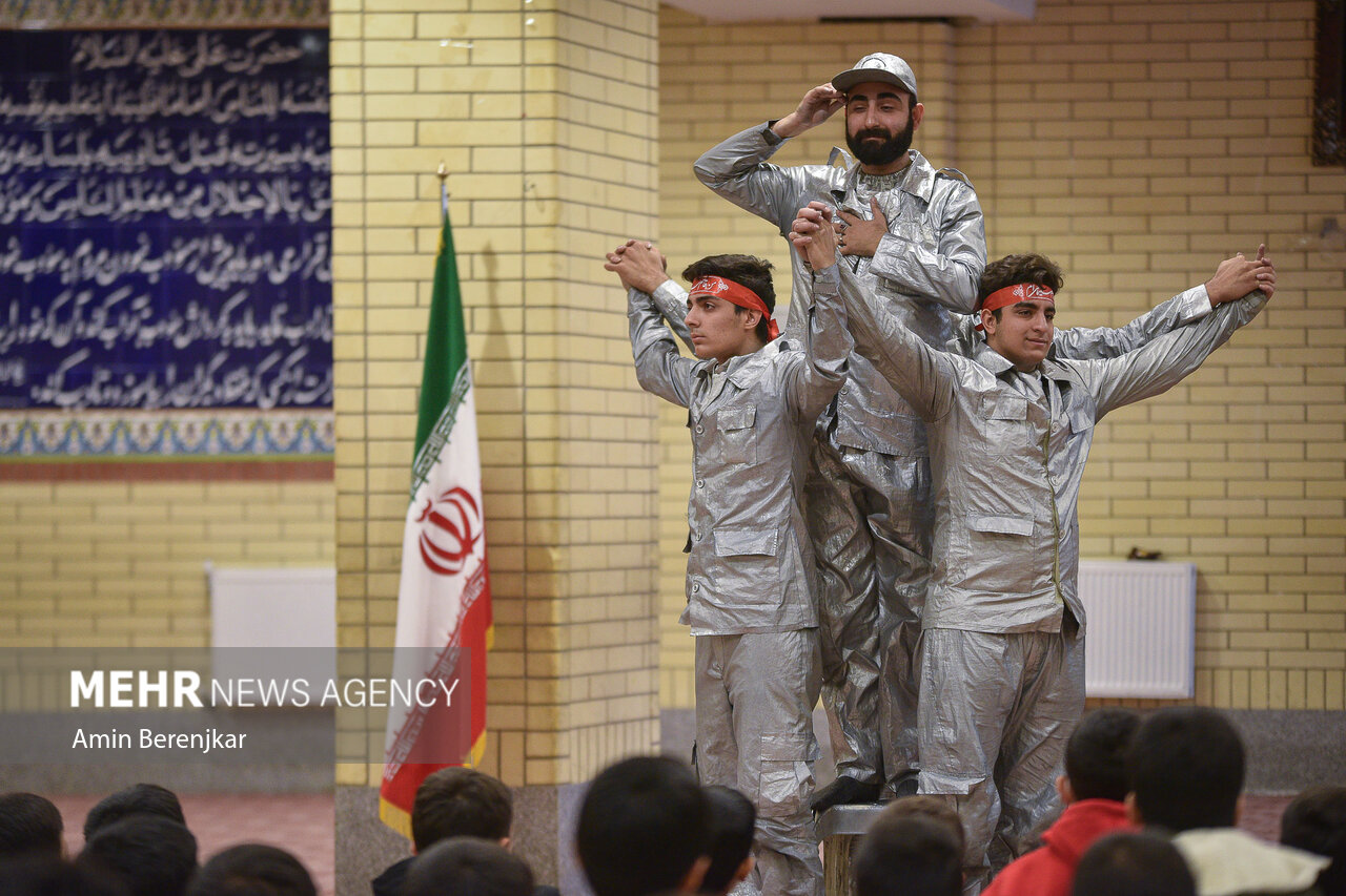 «حبیبانه» در مدرسه شاکرین شیراز/ روایت روزهای اسارت به دست داعش!