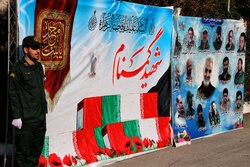 بدرقه پیکر شهید گمنام دفاع مقدس با حضور مردم کرمانشاه