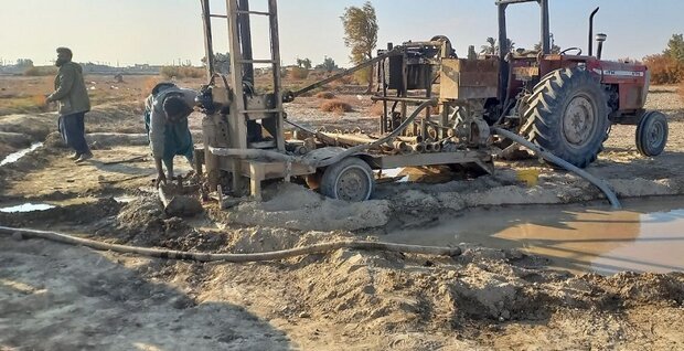 آغاز عملیات اجرایی حفر ۵۰۰ چاهک کشاورزی در منطقه سیستان