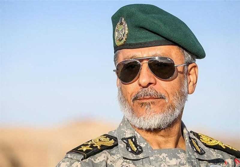 الأدميرال سياري: الجيش الإيراني على استعداد للتصدي لأي تهديد واحباطه