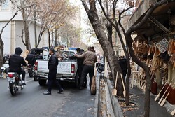 آغاز برخورد قانونی با سدکنندگان معبر در خیابان قلمستان