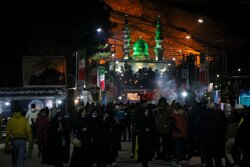 VIDEO: Multitude of people head to Gen. Soleimani's grave