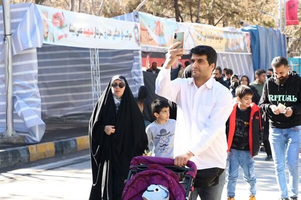 نذرهای کرمانی ها برای خدمت به زوار/ از واکس زدن کفش تا نذر اسکان