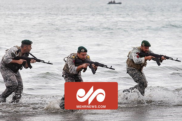 تصاویری از تمرین دفاع مستحکم یگانهای نیروی دریایی ارتش تصاویری از تمرین دفاع مستحکم یگانهای نیروی دریایی ارتش