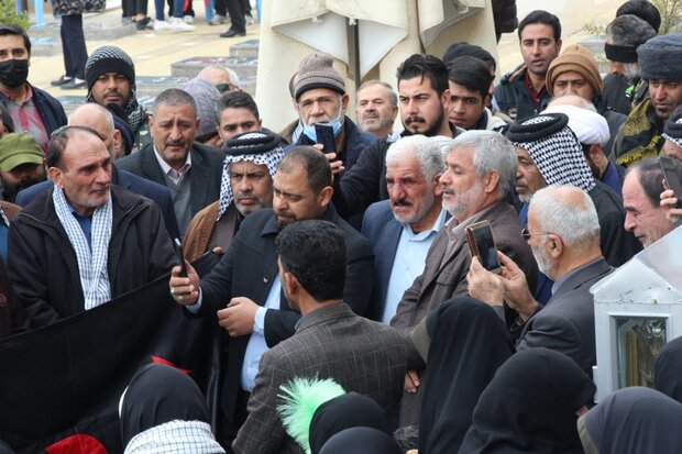 زائران عراقی:«مشکور حاجی قاسم»/ اتحاد جوانان مقاومت در گلزار شهدا