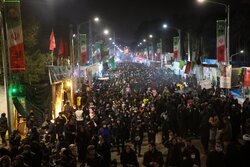 پذیرایی از ۶۰ هزار زائر قبر شهید سلیمانی در کرمان