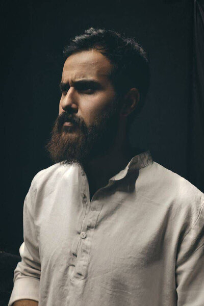 «ژیک» از روزبه ایرانی میگوید/ راهکار برون رفت از فضای دوقطبی
