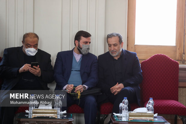 ایرانی وزارت خارجہ کے دفتر میں شہید قاسم سلیمانی کی تیسری برسی کی تقریب منعقد
