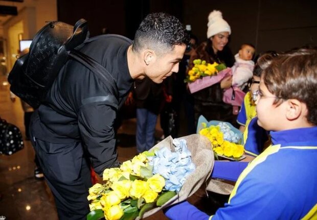 تصاویری از ورود رونالدو به ریاض/ درآمد معارفه برای امور خیریه