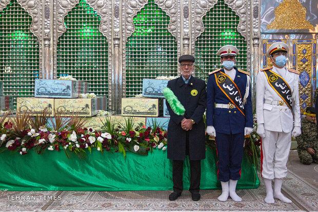 To honor great martyrs; labor ministry staff mark memory of General Soleimani