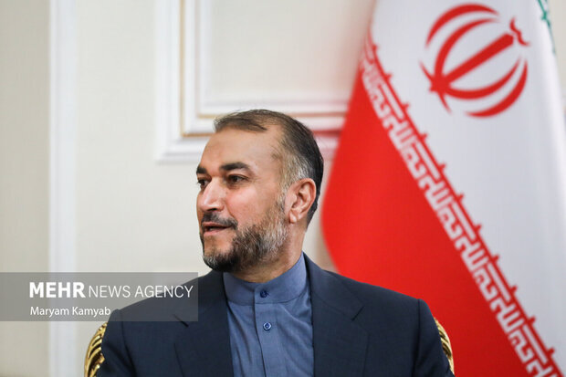 گفتگوهای امیرعبداللهیان با نخست وزیر دولت اداره امور لبنان گفتگوهای امیرعبداللهیان با نخست وزیر دولت اداره امور لبنان