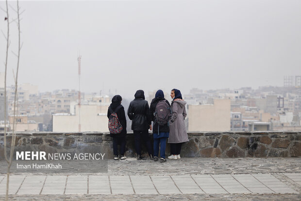 تعطیلی مدارس همان سیاست همیشگی و غیر اصولی