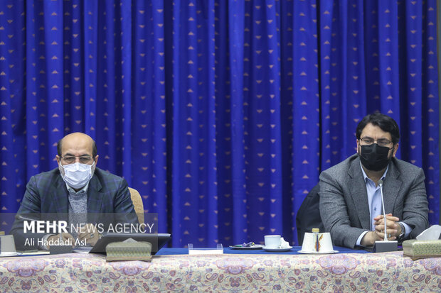مهرداد بذرپاش وزیر راه و شهر سازی در جلسه شورای عالی فضایی حضور دارد
