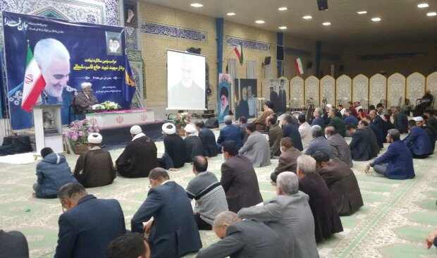 شهید سلیمانی تشنه خدمت به مردم بود