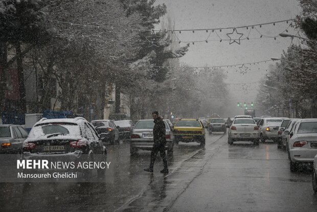 بارش برف در استان سمنان . شاهرود .