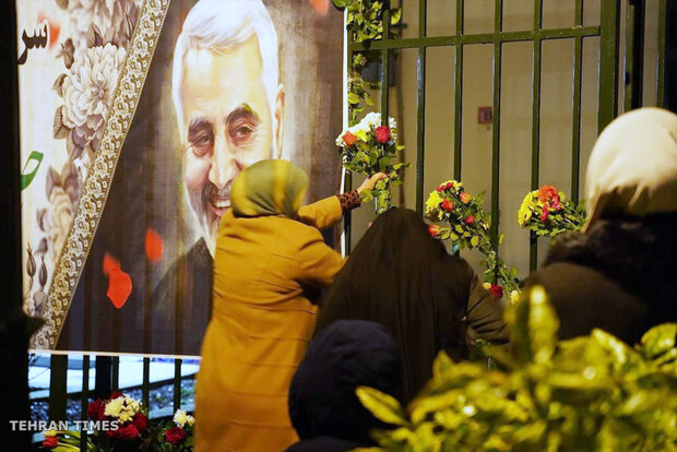 Muslims in Netherlands pay tribute to Gen. Soleimani, al-Muhandis