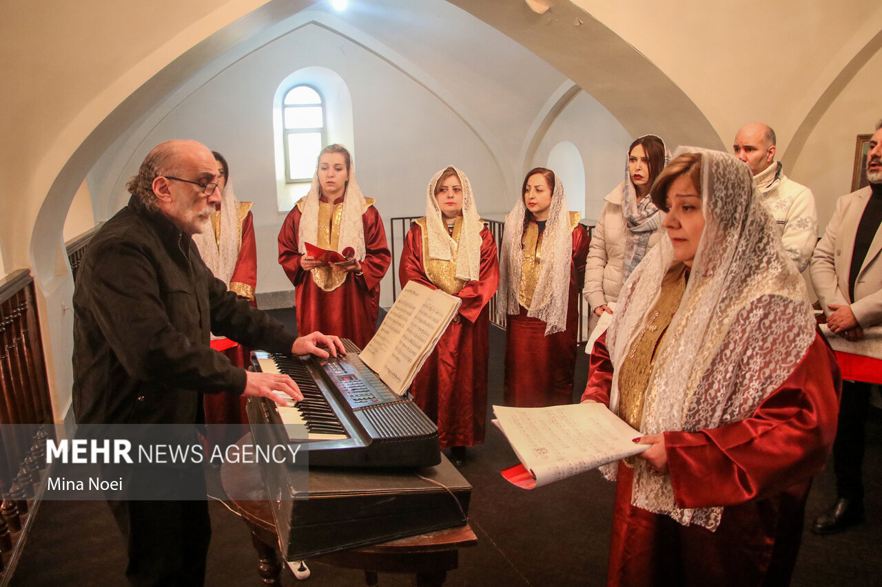 Mehr News Agency - Religious rituals at Saint Mary Church of Tabriz
