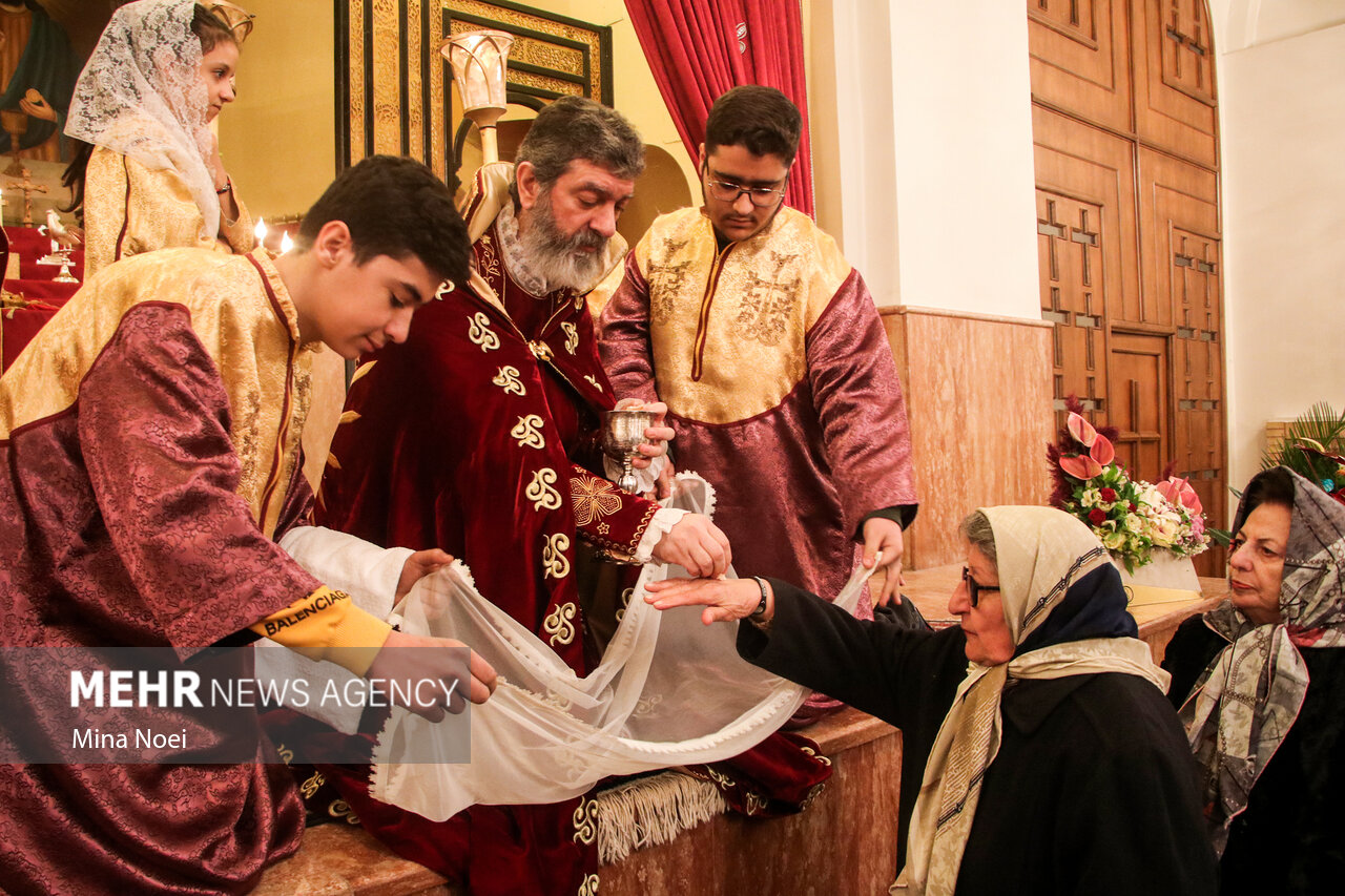 Mehr News Agency - Religious rituals at Saint Mary Church of Tabriz