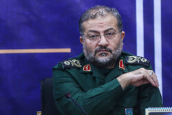 مردم و عشایر ایران همه دسیسه‌های دشمنان را خنثی کردند