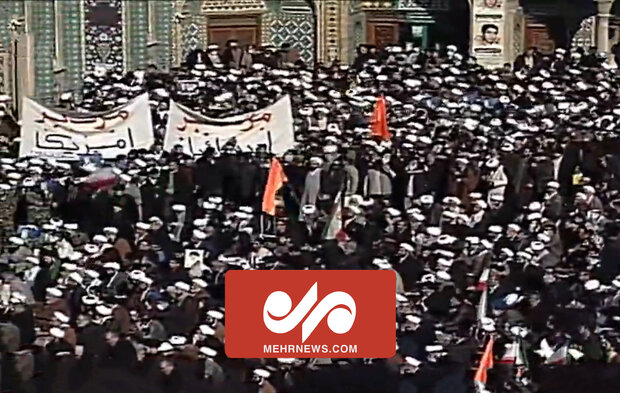 İran'da Charlie Hebdo protesto edildi İran'da Charlie Hebdo protesto edildi