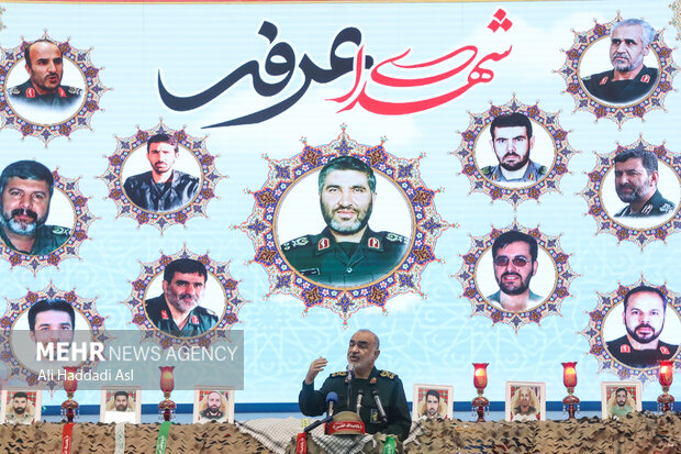 آئین بزرگداشت سالروز شهادت سرلشکر احمد کاظمی و همرزمانش 12