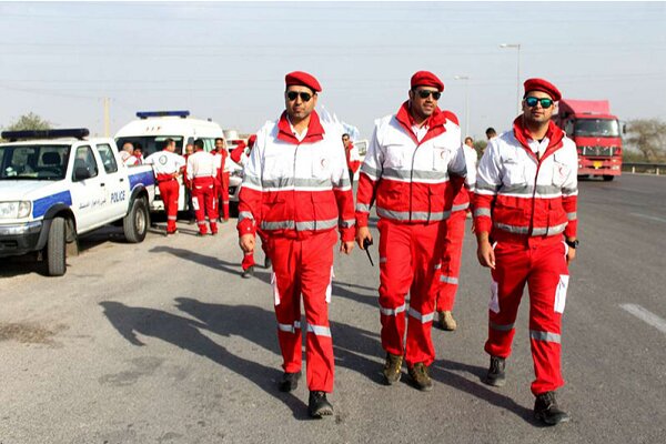دستور رئیس هلالاحمر برای رسیدگی فوری به زلزله زدگان خوی
