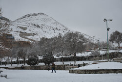 Snow blankets Iran’s Arak city