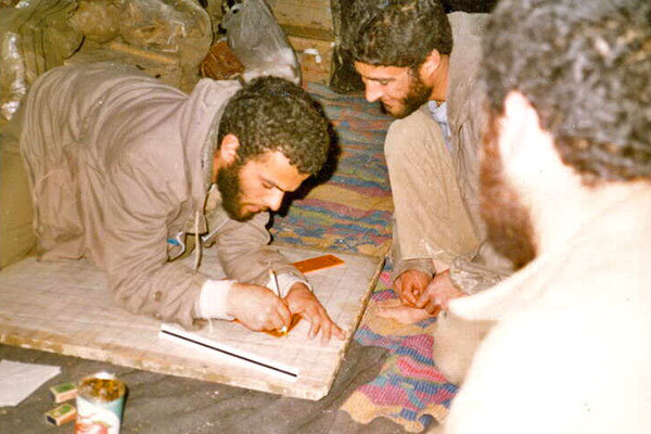 خوارج جدید و خط سومیها که بودند؟/پولی که بنیصدر در موناکو گرفت