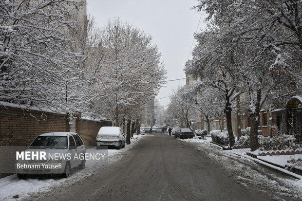 بارش برف در زنجان از سرگرفته می شود