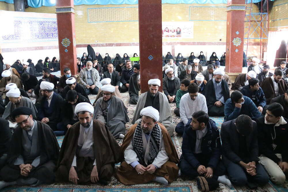 اجتماع روحانیون کرمانشاه در محکومیت توهین به مرجعیت برگزار شد
