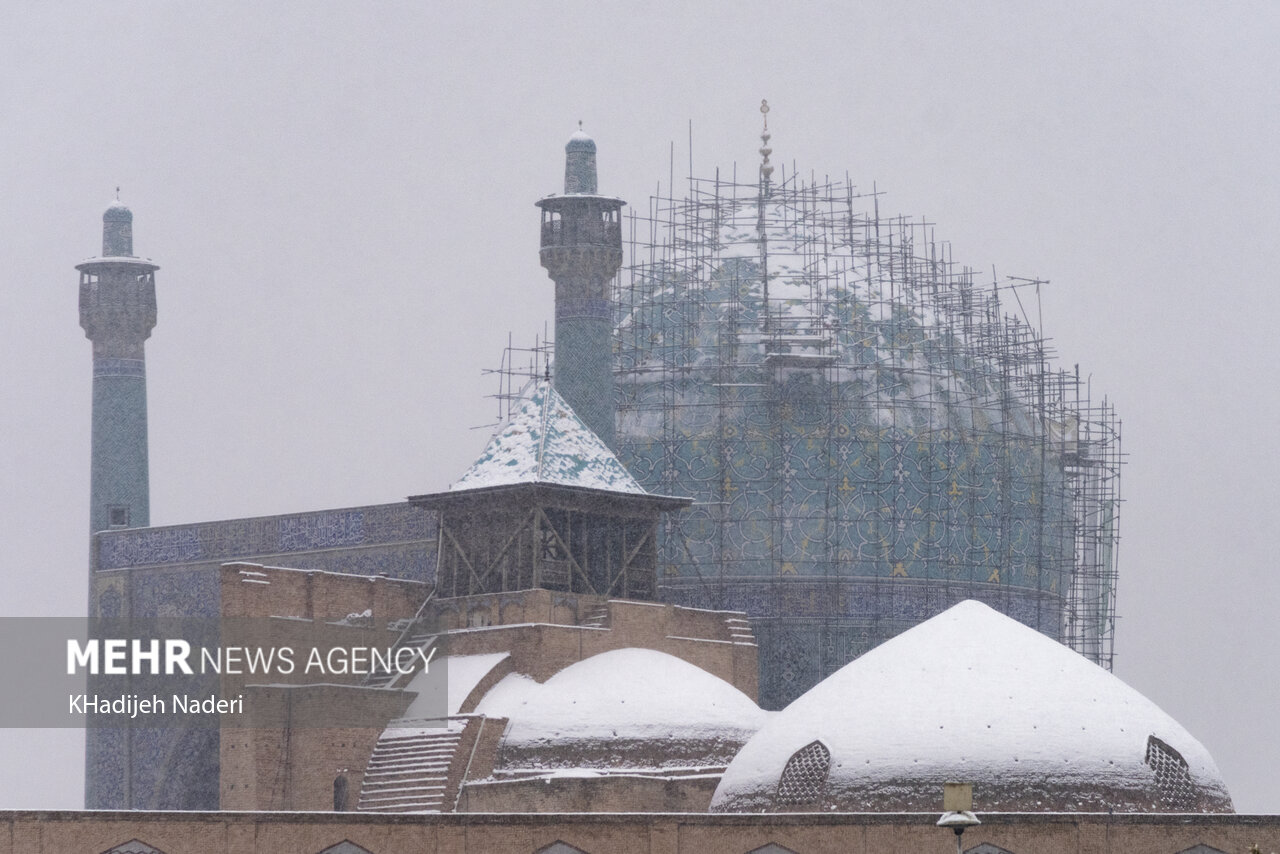 حفاظت از گنبدهای تاریخی اصفهان پس از بارش سنگین برف