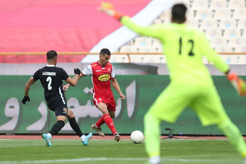 بازی تیم فوتبال پرسپولیس و ون پارس اصفهان