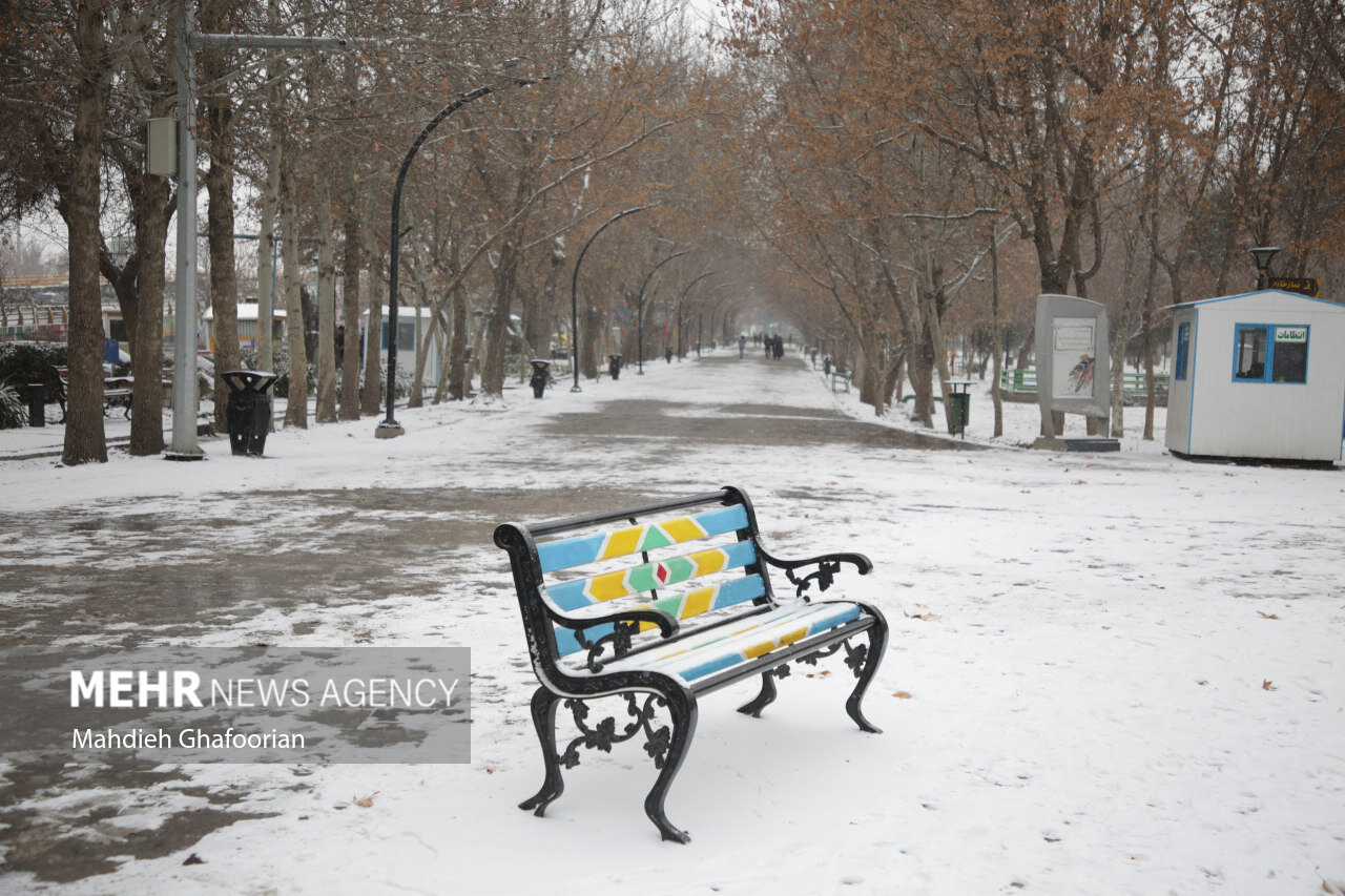 بارش برف صبحگاهی در مشهد