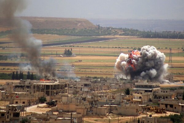 سوريا ... إصابة 4 مدنيين بانفجار لغم بريف حماة
