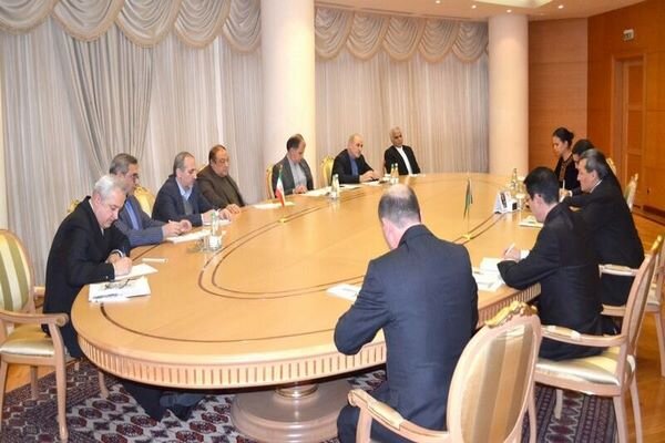 Iran, Turkmenistan discuss expansion of economic ties