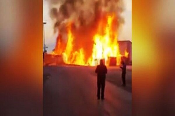 یک کارخانه در اراضی اشغالی در آتش سوخت+ فیلم