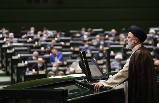 سەرۆک کۆماری ئێران: هەڵاوسان ١٩ لەسەد دابەزیوە